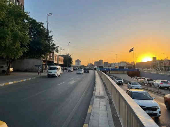 للبيع بنايه تجاريه اربع طوابق وسط بغداد مقابل تانكي الماي بالطيران باب الشرجي براس النفق مساحتها ٤٤٠ متر مربعه واجهه ٢٢ متر والنزال ٢٠ متر تحتوي على ٧ محلات كبيره و١٢ شقه ( ورثه والكل موجودين) تسلم فارغه البنايه تريد ترتبها تريد تفلشها وتفتحها اي مشروع بكيفك 

للاتصال *********** او *********** شركة الخيمه للعقار السعر عالخاص راسلني لو تتصل
