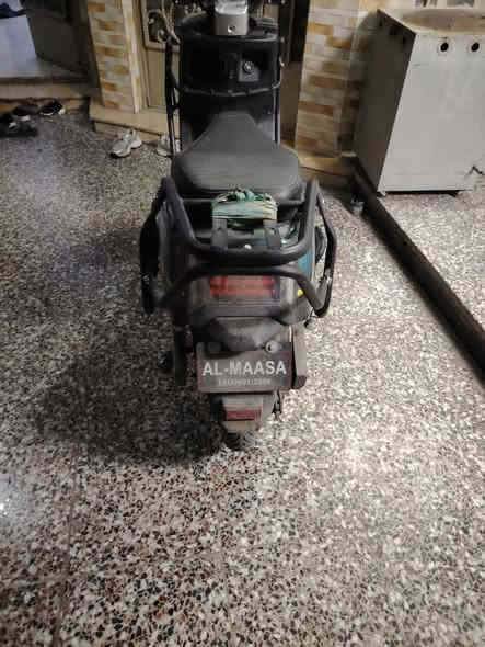 سلام عليكم
دراجا شحن الماسه
نضيفهه وخير من الله
تمشيك ٦٠ كيلو
فقط الكفر الكدام مبدل
السعر ٤٥٠
***********
