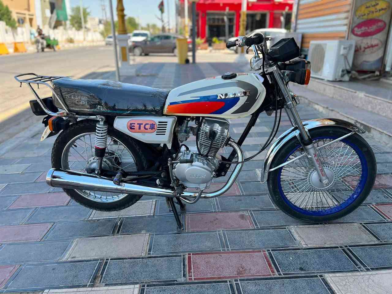 نامه 23 طالعه ب 24 وراق اصولي وكيل نضيفه محرك مبدل بس بستم فقط صوته يخبل كهربائيات شغاله ماناقصه اي شي ***********
