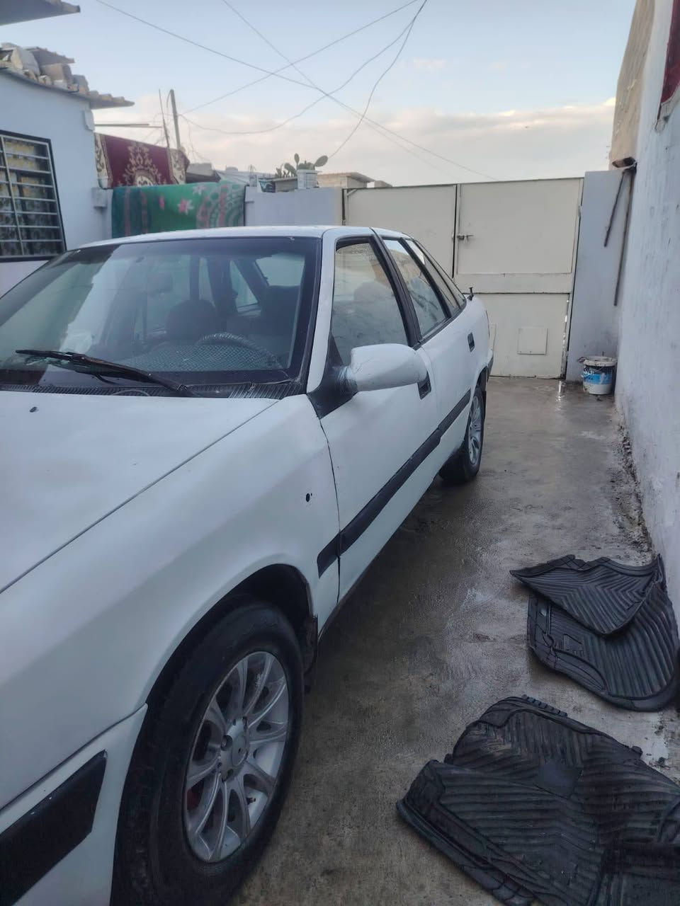 اسلام عليكم دايو موديل 1995 سنويه بيضه شرط الوكاله وتحويل شرعي موجود كابون بانزين بيه سياره جاهزه قفل مركزي صدر تواير محرك فكتره 18 وايرمنيه كله شغاله سعره 17وبيه مجال اتصل وتدلل***********
