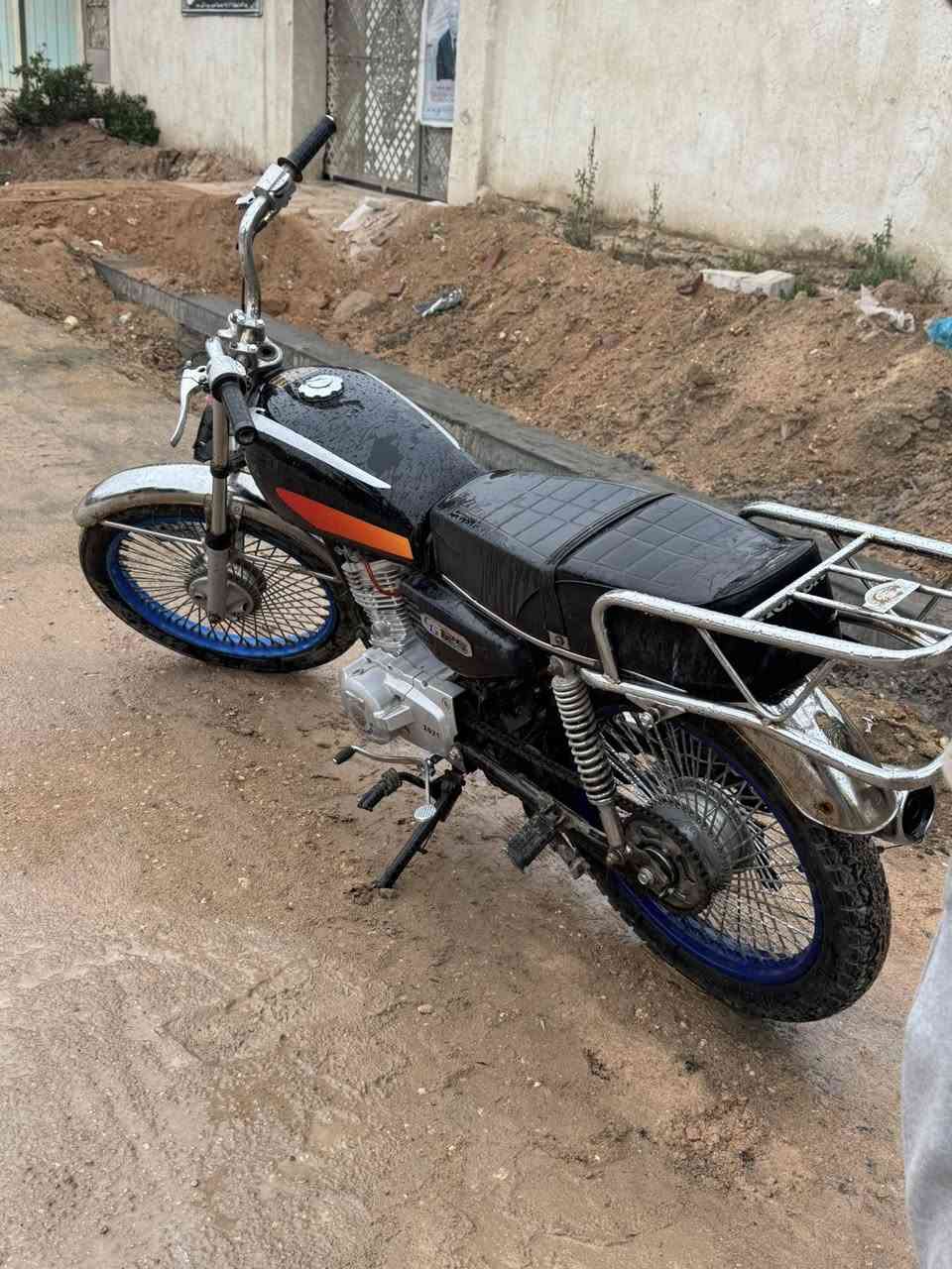 اربعه كير للبيع ادوات ادوات مديل واحد وعشرين مال شغل الدراجه سعر 275 وبيها مجال حك الجيه


**إذا كنت صاحب هذا الإعلان وتريد حذفه لأي سبب، رجاءا أرسل رسالة إلى الدعم الفني**