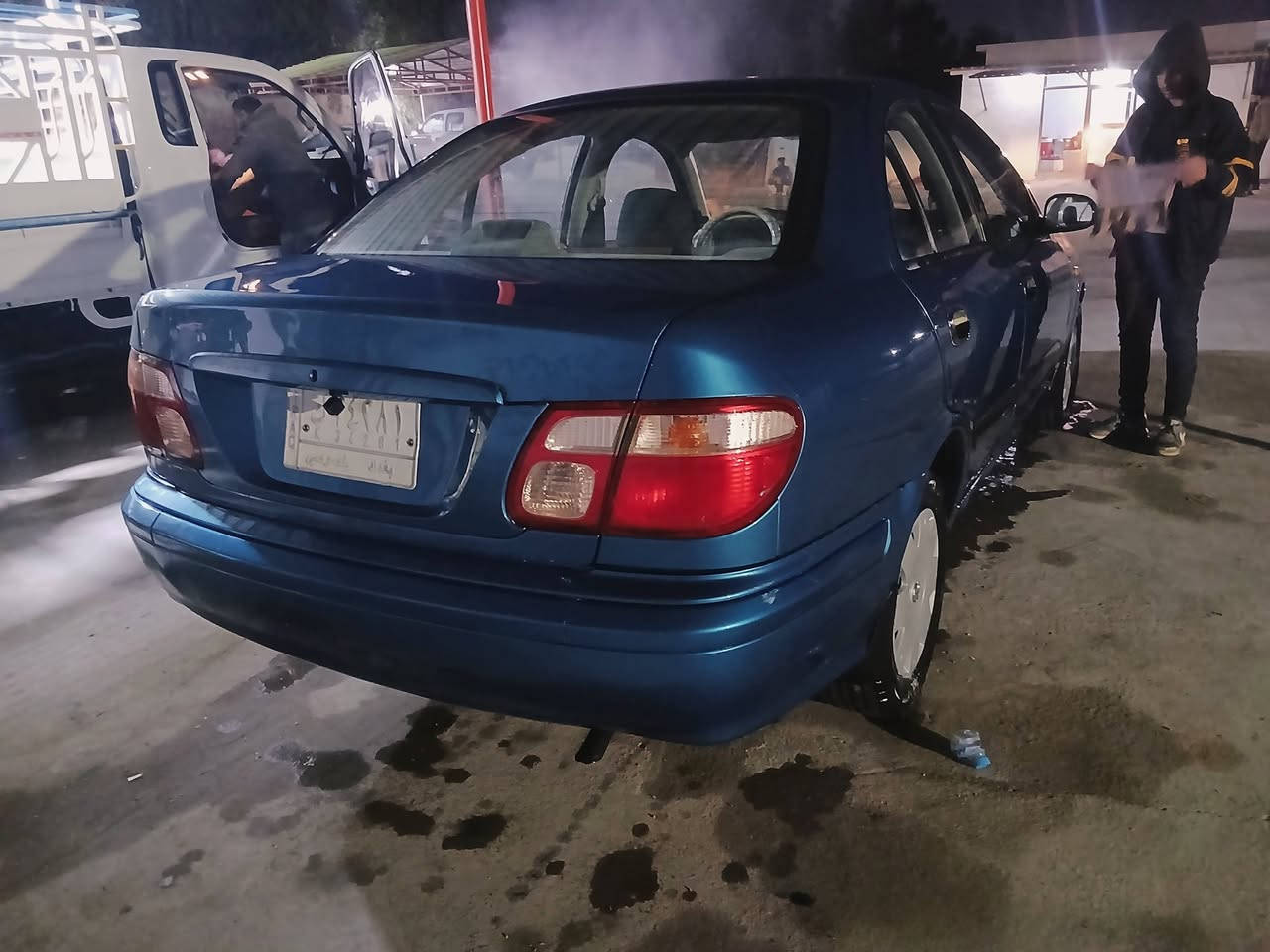 السلام عليكم تم تنزيل السعر بيع مستعجل ٥٧ قفل رجأ لا تخابرني وتكلي بيها مجال قفل قفل قفل وهذا مو سعرها بس متوازي على فلوس  صني مال جناي موديل ٢٠٠٠ محور يسرة خليجي محدثة ٢٠٠٩ رقم بغداد مشروع وطني تحويل ثاني يوم سنوية صاقطة صار ٤ اشهر صبغ عام جمالي لا طخة معجون بيها اربع أصابع بخشم البنيد محرك ١٨ قبق الاسود المرقوب شرط ما يلون الدهن كير جديد مال حاوية الصورة بالمنشور مال تبديل الكير شرط صدر طبة خلفي أمامي على أيدي وهم الصور موجودة بالمنشور كهربائيات من الدعامية للدعامية كلها شغالة جوم أربعة يصعد ينزل تبريد ثلج شرط الشغل تخم تاير داخلها درجة اولا السيارة مال بيت الاستفسار اتصال *********** /*********** @الجميع
