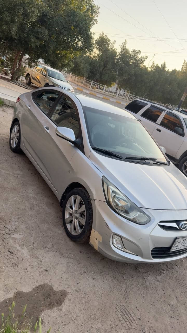 السلام عليكم /اكسنت مديل ٢٠١٣
وارد خليجي 
ماشية ١١٤
بيهة  نقص فقط صدر امامي 
السعر ١٠٠$
مكاني بغداد /المشتل
***********
