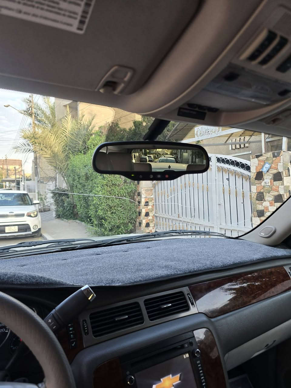 بسم الله الرحمن الرحيم
تاهو للبيع فقط ٢٠١٣ LTZ امريكا 
فول الفول
كاميرا حساس خلفي
اشارة بالمري
امراءة شفط
شاشة وسطية
تشغيل عند بعد
مقاعد الامامية كهرباء 
مقاعد تتدفه و تبريد
كير و مكينة مكفول
السيارة جاهزة من كلشي
رقم بغداد باسمي تحويل ثاني يوم 
بيه تبديل جاملغ امامي جهة السايق حادثة مال أمريكا
هنا بالعراق نطخت جاملغ امامي عكس جهزه السايق و صبغنا تقريبا ربع الجاملغ
السعر 25,000 شدتين ونص و قابل للتفاوض


**إذا كنت صاحب هذا الإعلان وتريد حذفه لأي سبب، رجاءا أرسل رسالة إلى الدعم الفني**