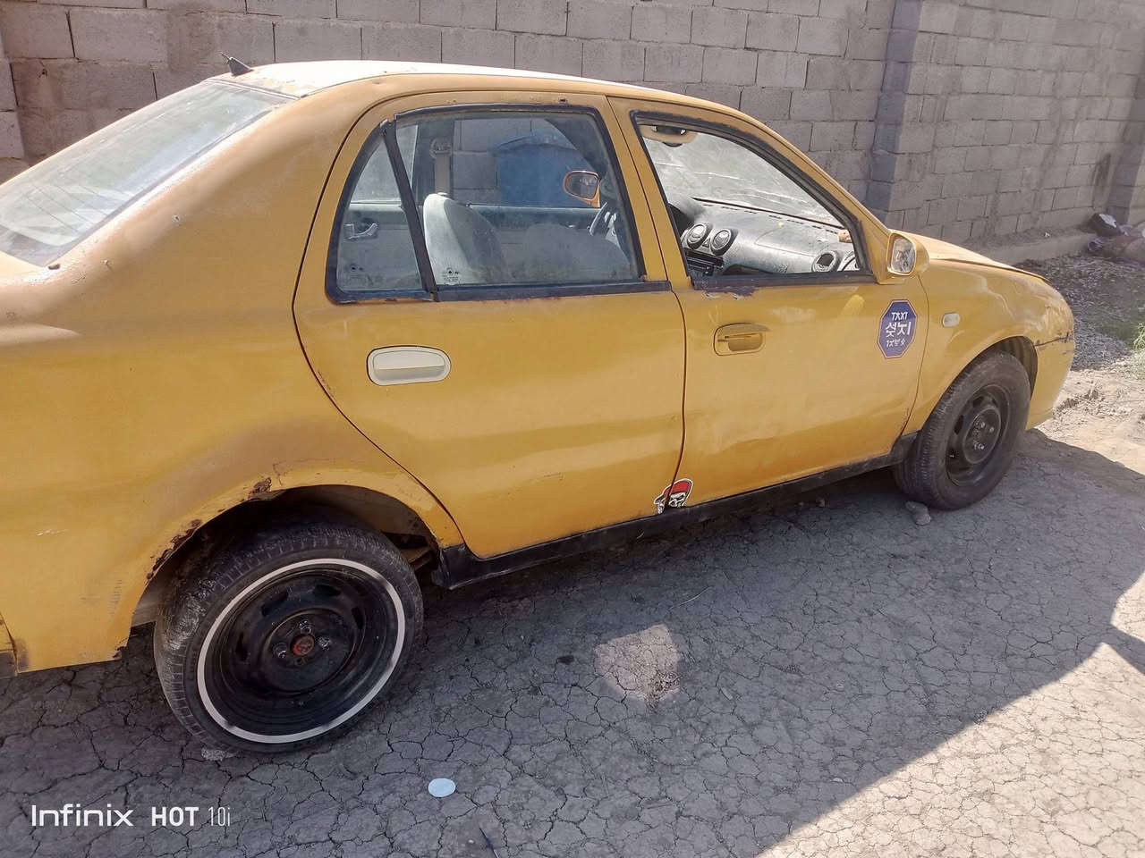 جيلي سيكي 2012رقم قادسيه الماني راعيه موجود ماعرف شكد عليه هيئه  ابيع صافي بس تحويل  مكينه كير جدد  سياره شغاله  عوزه سلف  السعر مليون مكان واسط الصويره ***********
