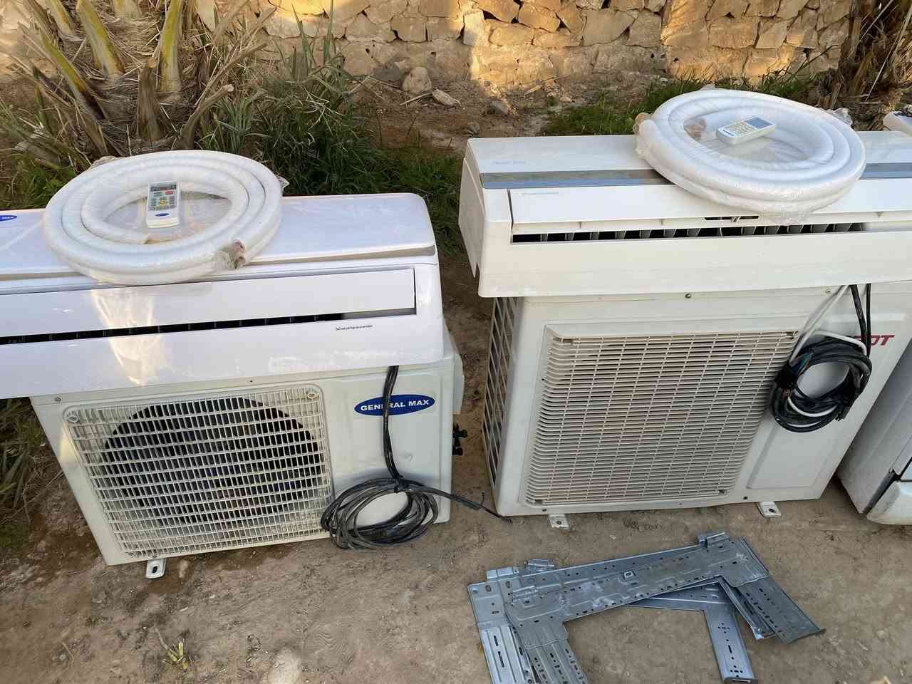 السلام عليكم
اثاث وسبالت للبيع

اسعار مناسبة 

***********
واتساب 
📞☎️📩
