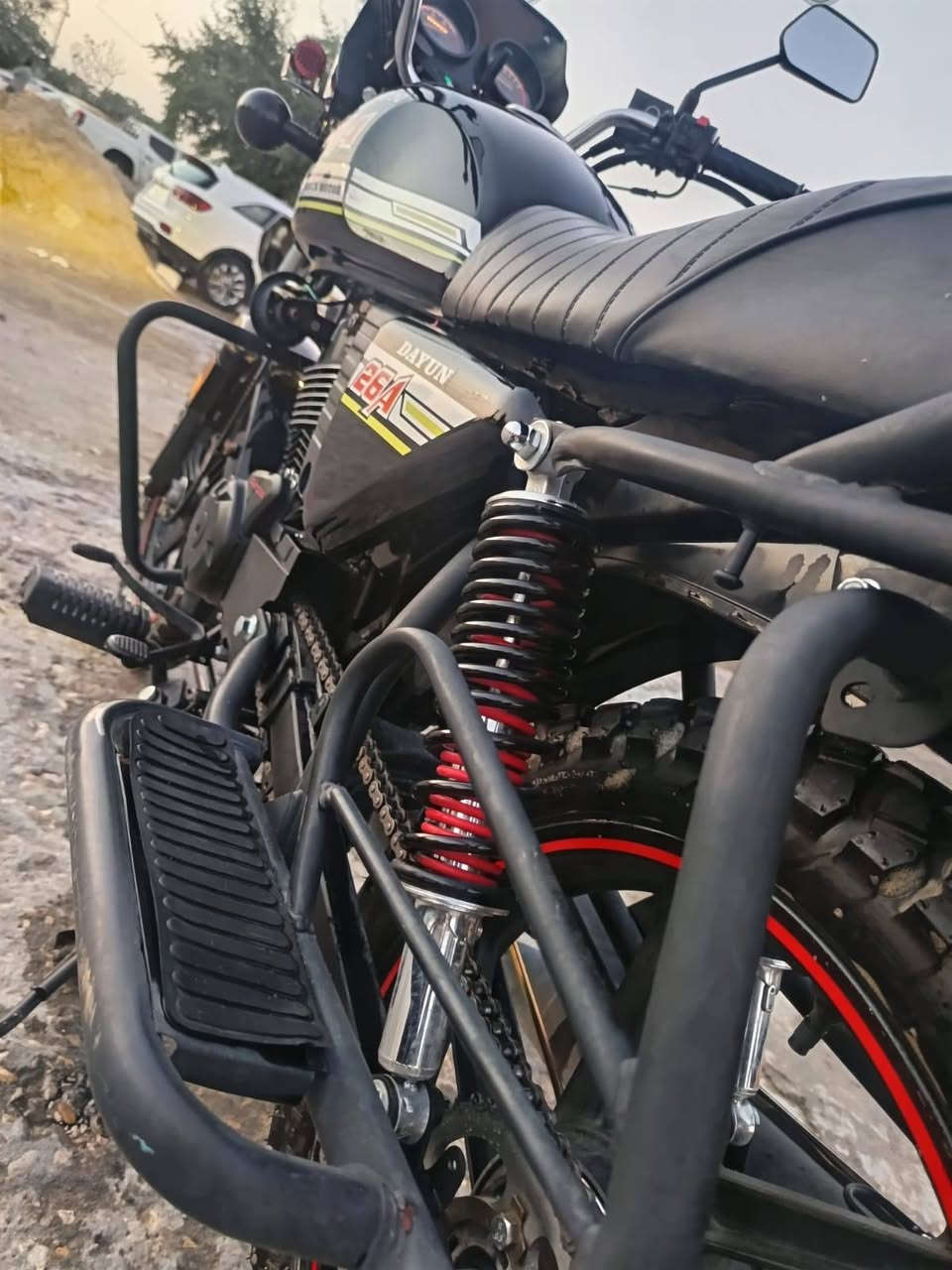 السلام عليكم 
تفاصيله كدام 
مراسلة خاص 
او اتصال+ واتس آب 
***********

للبيع للبيع للبيع 

دراجه دايوان موديل 24 طالعة بال25 نظيفة كفالة عامة 
مرقم اربيل سنوية بأسمي 
شرط النظافه وبرغي ما مفتوح بيها 
مشتغلة دلفري 5 اشهر فقط 
شرط كل أسبوع تبديل دهن 
مكاني ديوانية حي الجامعة
السعر 2.000.000
مليونين وبيها مجال للشراي
