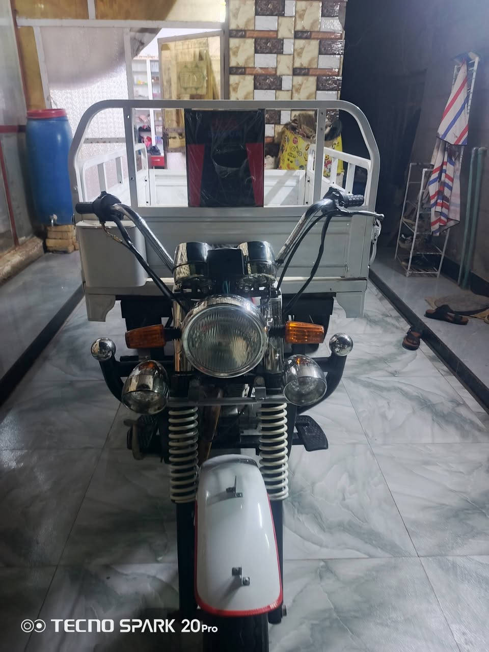 سلام عليكم شباب
.
ستوته دايون مديل15 اوراق كامله اصولي  شوفتك عينك ستوته  توهه معمره
سعر ب1 و450وبي مجال 
رقمي *********** 
ناصريه سيد دخيل
