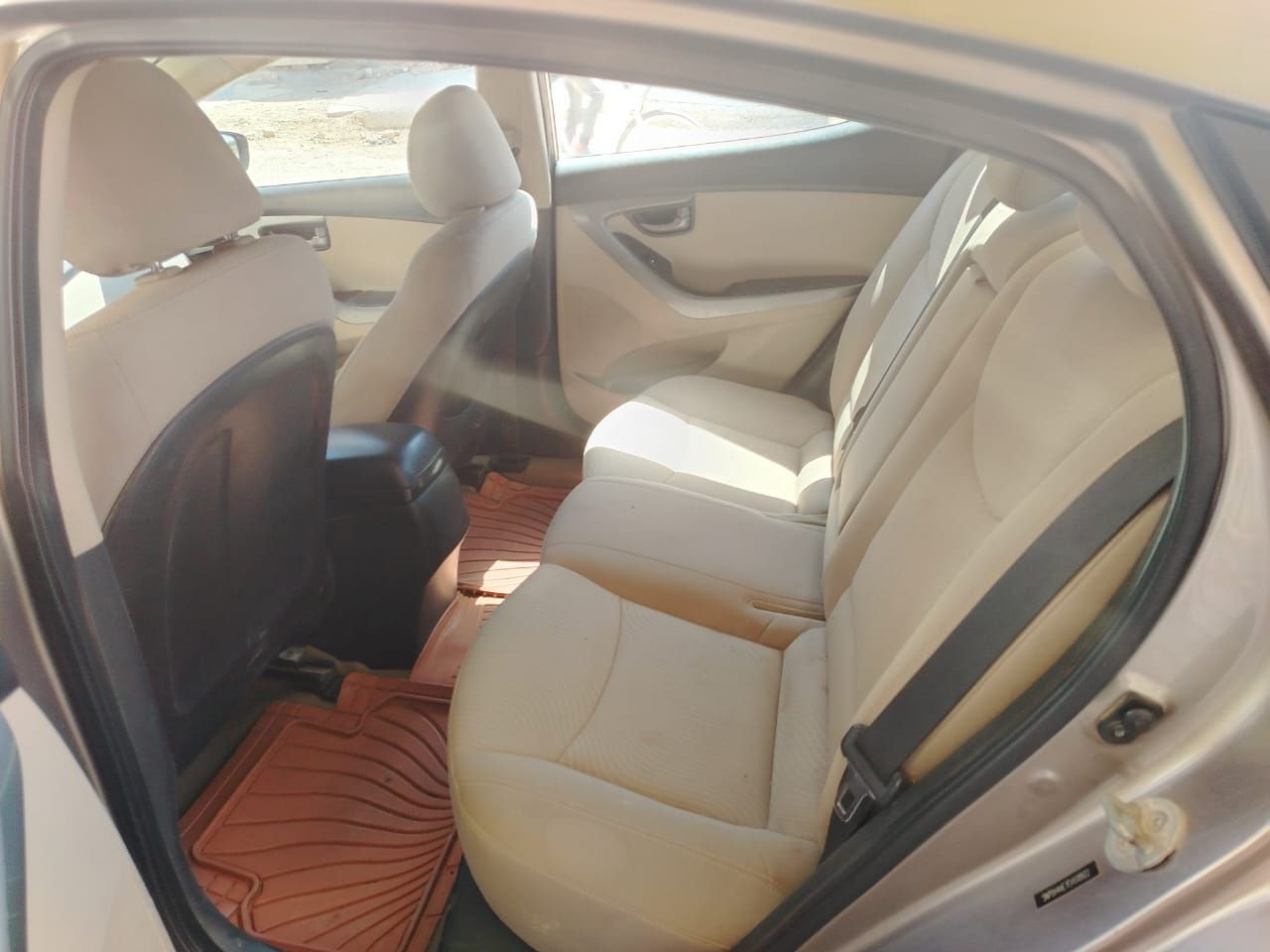 السلام عليكم سياره النترا للبيع موديل 2014 وارد أمريكي
السعر ١١٠ وبيها مجال
رقم بابل
مكان البيع واسط الكوت
بيها جاملغ امامي والباب الخلفي مصلحات وباب العبري مبدل وبيها مجال للشراي

للإستفسار الاتصال علئ الرقم ***********
