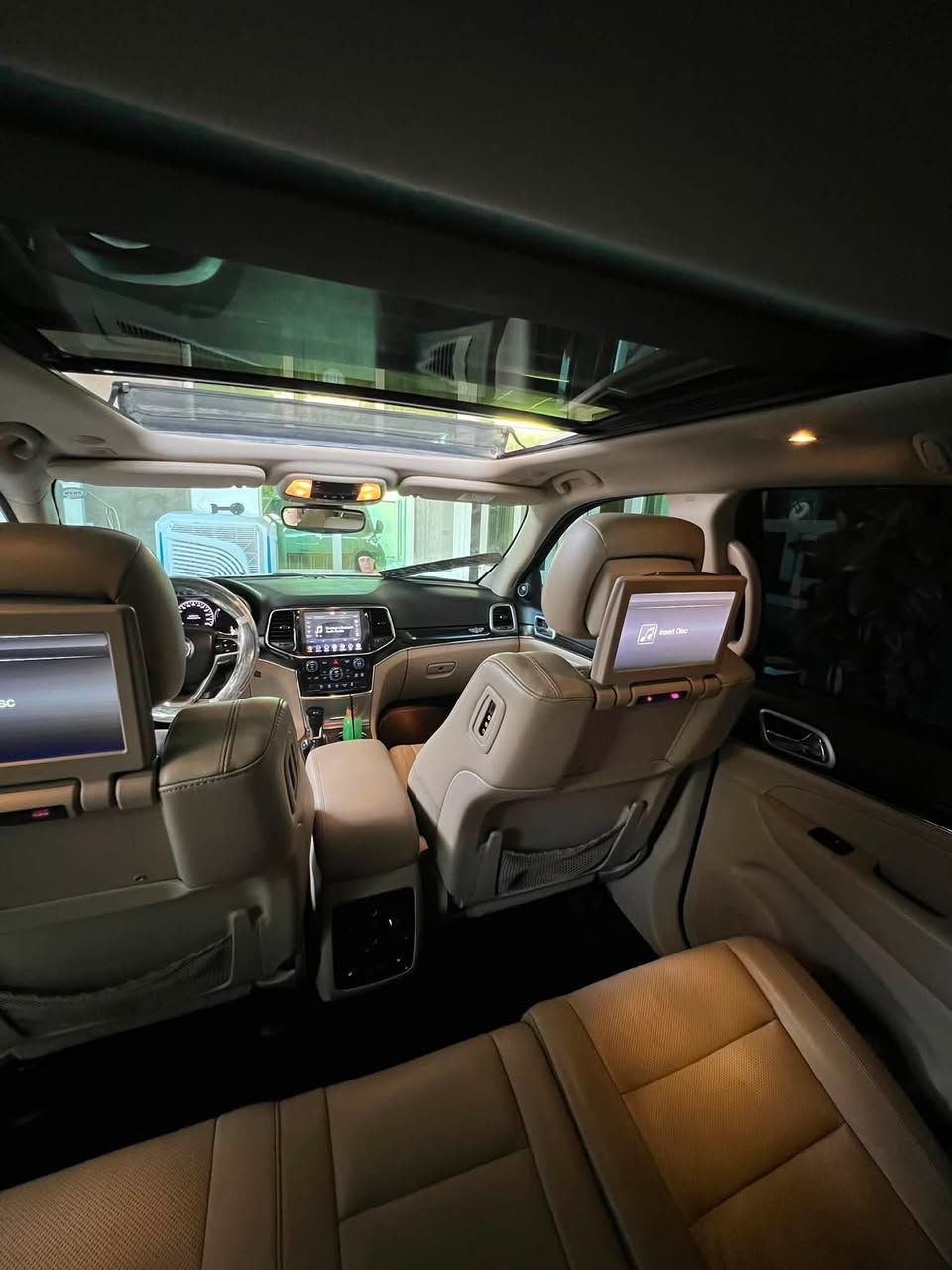 Jeep grand cherokee
Limitedجيب 2020 jeep

رقم اربيل

وكالة هارلم سفر اربيل

فول مواصفات

ليميتيد بلاس

٤*٤ دةبل اكسل
رادارت
حساس خلفي و امامي

بانوراما
٣ شاشة
شاشة كبير
كشنات جلد
كشنات كهرباء
كشنات هيتر و تدفي وتبريد وميموري
كشن خلفي هيتر
تشغيل عند بعد
صندوق شفط كهرباءية
كير محرك بشرط مامفتوح

ماشية ٥٤ الف
سيارة بدون صبغ
بيها ٣ مكان شوية PDR
مكان اربيل

***********
سعر =تعال خاص
