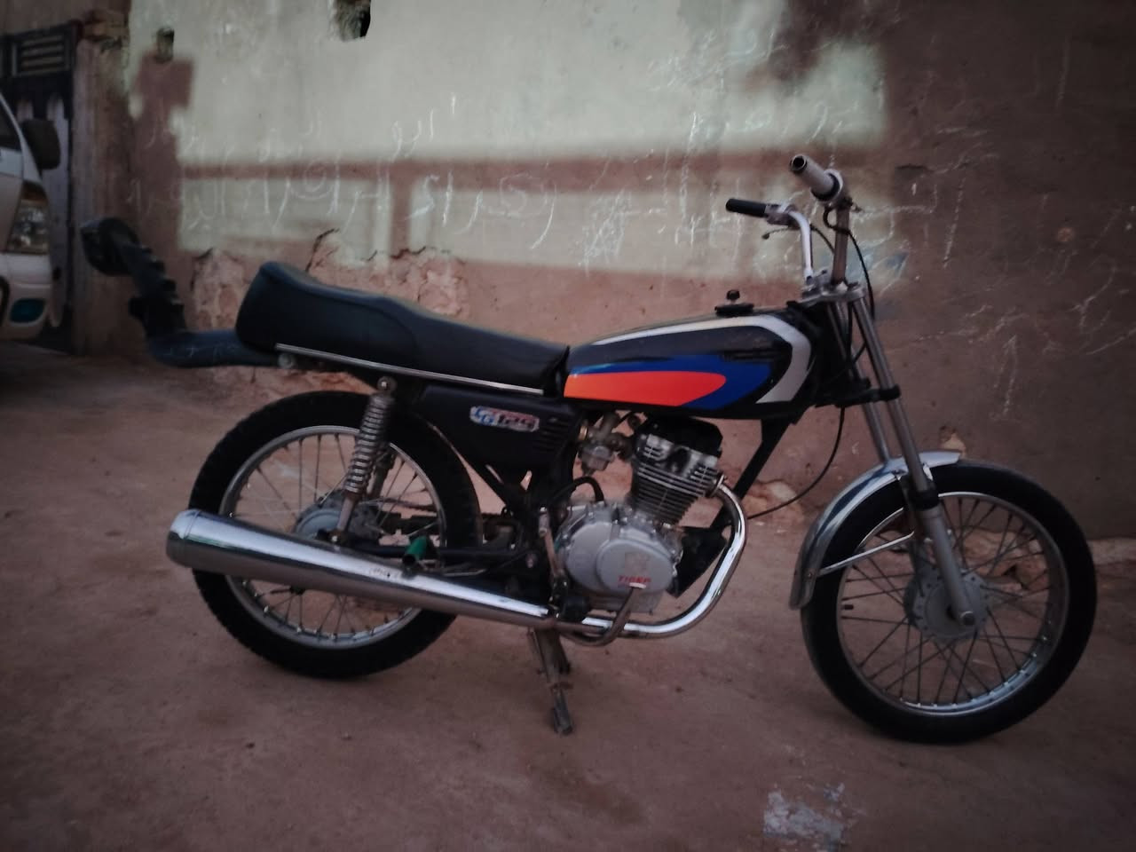 سلام عليكم شلونكم شباب دراجه للبيع كلك سعر ***********مو شراي لا يتعبني
