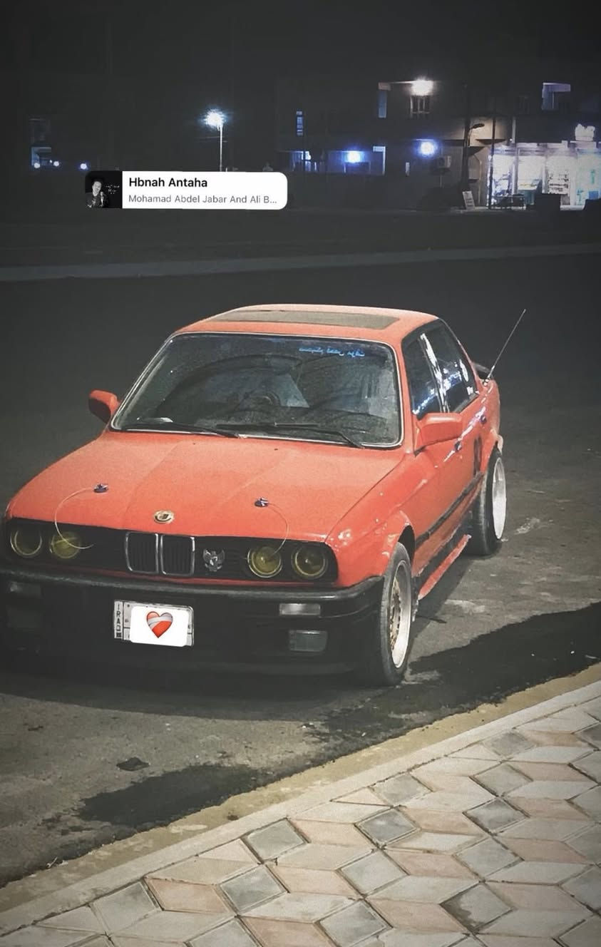 السلام عليكم 
بي ام زعره لل مرواس ويه 500
عليها ويل ac bbs
عليها كزوز هدرز صوتها رعب
سنتر لوك بلادي قفل قبغ بانزين
عليها كماليات مرتبه
تهبيط بلادي شرط
بيها مشط شويه بس ثكل ودبلات اماميه 
جاهزه من كهربائيات شرط وعزل
تحويل شرط وغرامات شرط
هذا رقمي***********
باقي التفاصيل خاص❤️
