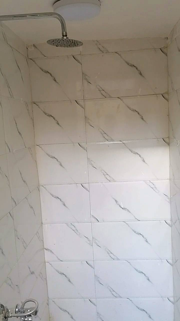 دار للبيع
العنوان سيد اسماعيل البوابه الثانيه 
قريب ع الشارع

المساحه ٥٠م  بناء  حديث مامسكون زيرو 
#يبعد عن الامام
اقل 5 دقايق بسياره
٩كيلو تقريبا عن الامام

استقبال وصحياة خارجيه للظيوف

ومطبخ مشترك مع الصاله

وغرفة نوم وصحياة خلف الغرفة للعائله

اتصال ع الرقم او واتساب
***********
