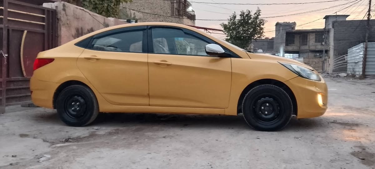 السلام عليكم اكسنت مضلع 2014 خليجيه دوش قطرتين 1600 
كير مكينه تبريد كفاله شاشه تحكمات اشاير بل مري صدر امامي خلفي جديد دوشمه داخل جديد السياره مبولشه جديد اليوم طلعت من البوليش بيهه ضربه بل بنيد من جهه المازده وبيهه بل قبق مال جنطه مثل مموضح بل صور محدد مكان التصليح دوخل شواصي حوض كله كفاله تجي وتشوف بعينك رقم بغداد بأسمي مكان السياره زعفرانيه السعر (88)وبيهه مجال بسيط حك الجيه *********** الثاني ***********
