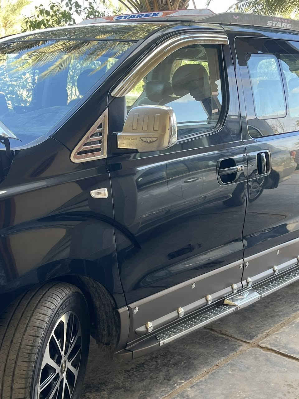 سلام وعليكم ستاركس 21اصل كفاله عدا باب السايق رش كوريه سياره جاهزه من كلشي مكينه بل جيس بلاديه تخم تاير بك 20ويل في ايبي سعر 290وبيه مجال شي بصيط ***********
