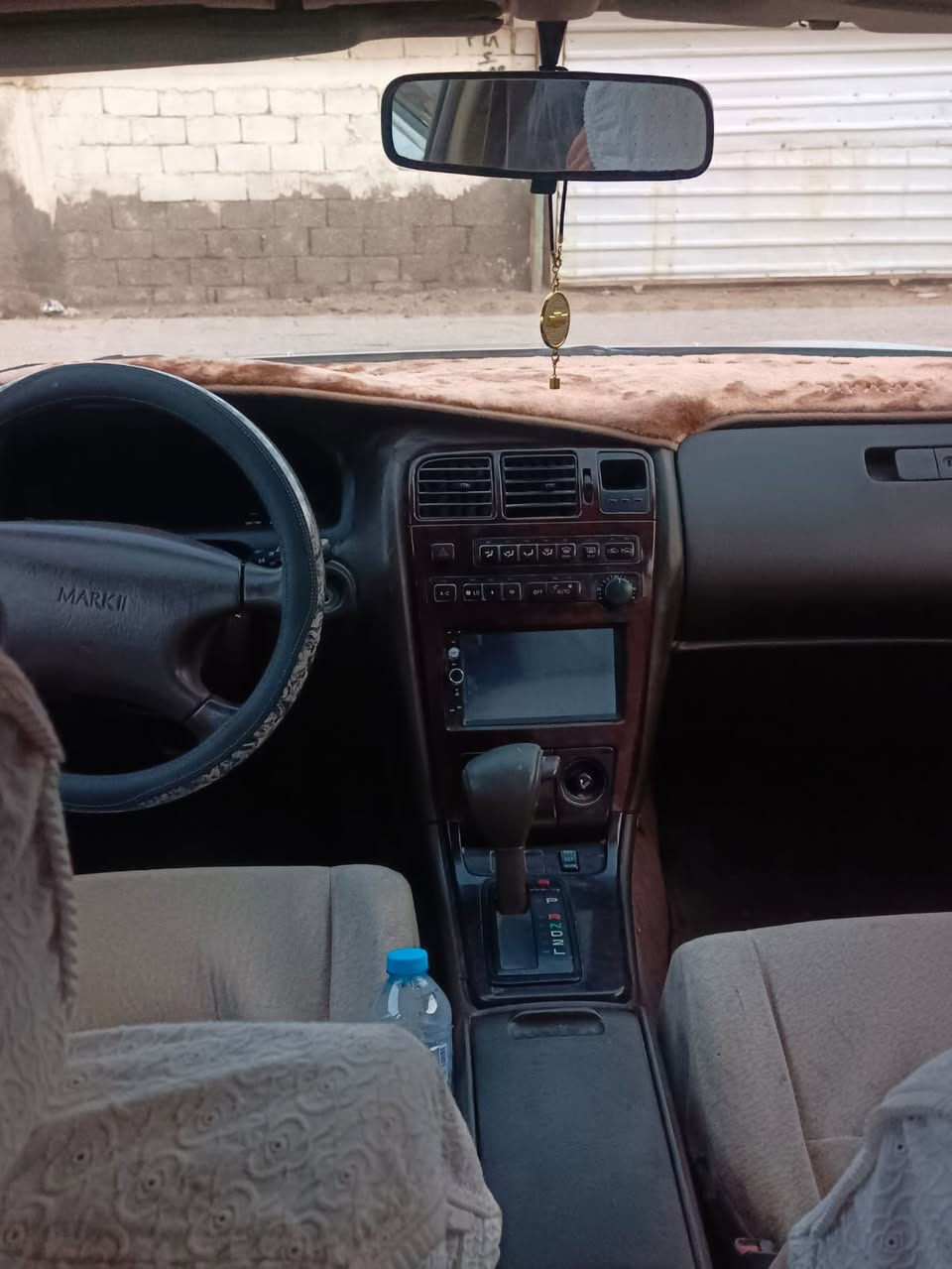 السلام عليكم مارك نفخ للبيع مديل 93 رقم بصره سنويه بعده مامنتيه مكفوله من كص نقل جثه ضربه حداديه طوبه تخم تاير جديد كهربائيات كلها شغاله مكينه وكير ثنين ونص كارتون السياره احلى من الصوره تخبل مكان السياره البصره ابي الخصيب السعر 69 وبيها مجال الهاتف ***********
