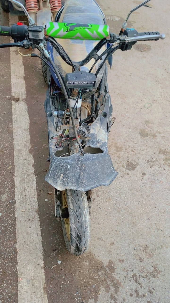 سلام عليكم دراجه ماكس fc نضيفه محتاج بس كفرات و تبديل دهن مراوس حسب القناعه لو شحن لو غير شحن بس نضيف دراجه ماله شغل هاي الماكس fc مكان كركوك واحد حزيران متواجد خاص و واتس آب ***********
