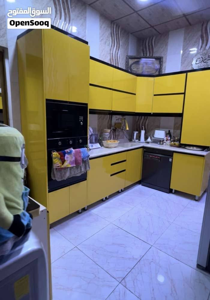 يعلن مكتب المرتضى للعقارات عن توفر
بيت للبيع ، في ياسين خريبط ، مقابل ساحة خدمات ، قرب دائرة الكهرباء
طابقين ونص ، بناء 2018
المساحة / 100 متر
الواجهة / 5 متر
النزال / 20 متر
يحتوي على / 4 غرف وصالة واستقبال ومطبخ وصحيات
سعر البيت / 240 مليون

توجد لدينا عروض اخرى
للأستفسار الاتصال على الارقام التالية
قسم البيع / *********** - ***********
قسم الايجارات / ***********
نستقبل كافة العروض والاعلانات نشرها وترويجها مجانا
عنوان المكتب / الجنينة / شارع جامع الكرناوي / مقابل فتافيت سنتر
