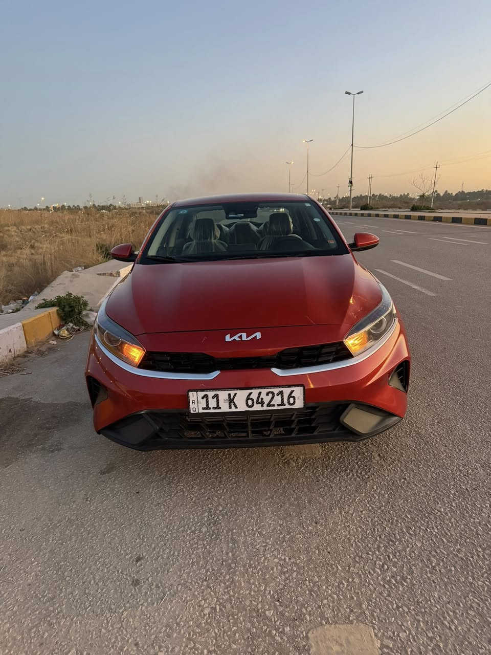 السلام عليكم
فورتي موديل 2023
لبيع بسعر مناسب 
حادث السياره بيه شويه بالباب الخلفيه ودور مال الجاملغ الخلفي الايسر وصور حادث مرفقه بالمنشور 
وبيه صبغ قطعتين الجاملغ الامامي والباب الايسر
السياره بدون ايرباك وبدون دواخل 
السياره رقم بغداد باسمي 
السعر137 وبيه مجال 
مكان سياره بابل نادر 
***********
