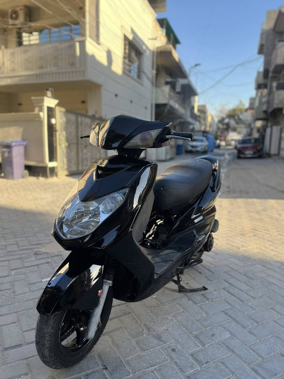 السلام عليكم
سكنس فحل كولد طلاعات حديث نوزل خطين  
الدراجه اي نقص مابيه
مكينه ممعروفه شغل خارج كلش نشطه وقويه
بيه كور رياضي وجويتر جبير ونوزل 8 زروف وسلف رياضي مشمشي وكت كلجات مطابق صدر خلفي كرزي جمس Gjms
كهربائيات كله شغاله اي مابيه نقص
مكاني بغداد الاعظمية
السعر خاص
متواجد خاص او واتس ورقم
شراي يتصل  بس واتس ***********
