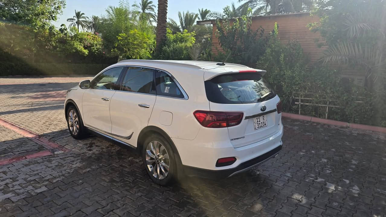 سورنتو 2019
7 راكب 
ويل نيكل 19
تخم تاير جديد 
بطارية جديدة 
مكينة 3500
تبريد 3قطع 
حساس خلفي وامامي
اربع كامرات محيطية 
تحكم استيرن 
سيارة مكفولة كفالة عامة 
سيارة نضيفة وغير متعوبة
مكان حي جهاد 
***********
