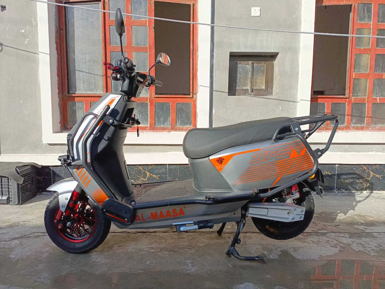 سلام عليكم دراجه شحن للبيع نوع الالماسه الشبح ست بطاريات علفحص كهريائيات كله شغاله نضيفه حيل وبلحقيقه احلا للستفسار الاتصال على الرقم ***********اتصال بي واتساب مكاني فلوجه
