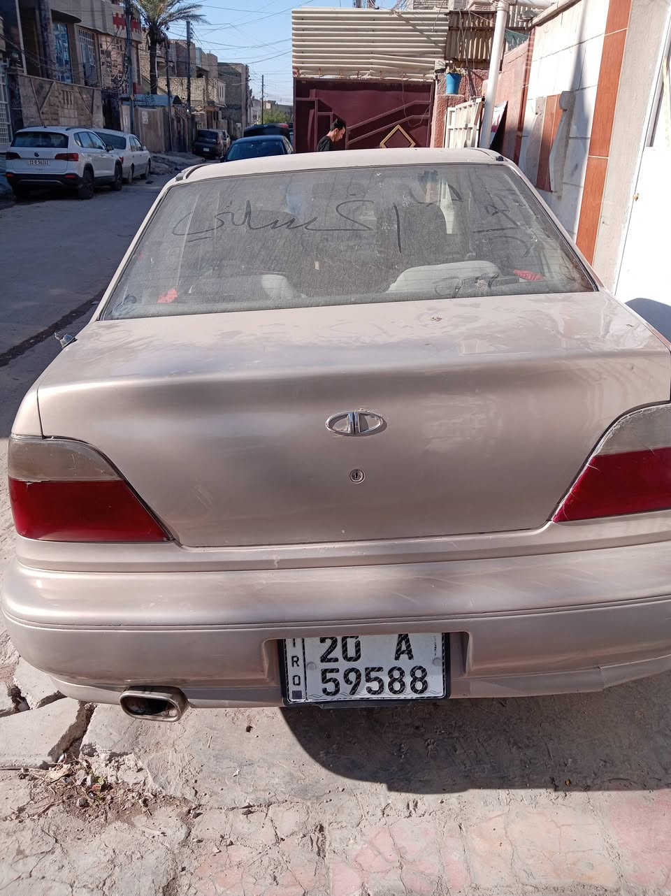 السلام عليكم عندي سيارة للبيع دايو سلو موديل ٩٤ رقم انكليزي كير محرك خير من الله كهربائيات شغاله عارضهه ٣٢ وبيها مجال سنويه مامنتهيه تحويل ثاني يوم قليل تواجدي عل فيس بوك هاذا رقمي *********** للتواصل
