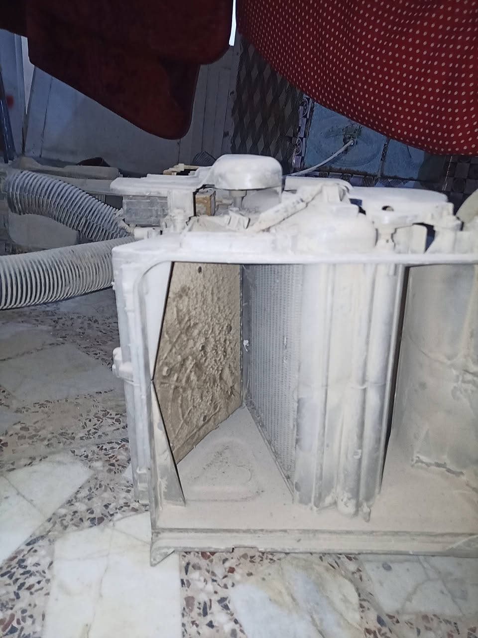 سلام عليكم ورحمة الله من رخصت لادمن المحترم
غراض بطه تفصيخ للبيع 
ربل بيبان كامل حته جنطه 
راس روط 
رباط كامل خلفي
دبل فريز + فان امامي + بوري الي جاي من بطل للفريز كامل جيب وشد 
درايمات جدد تفصيخ 
كاردن هوه وشيال كامل 
ماكنيت بطه 
فلنجات امامي 
فج بريك هوه وصونده امامي 
سعرهن قيموهن بما يرضي الله واني ماقصر انشاء الله 
مكاني نجف الاشرف رقم الهاتف *********** متواجد فيس واتساب وهم عل خط
