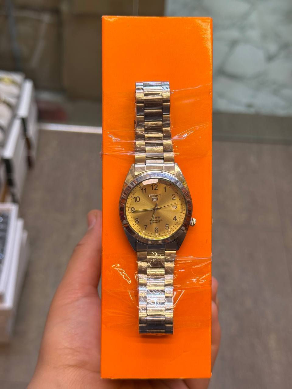 ستايلك يبدأ من ساعتك
ساعات رجاليه جديده
اناقة بدون مبالغه
خلي ساعتك تحجي عنك
ستايل هادى حظور قوي 
السعر35
توصيل مجاني
#ساعات-ستايل
#ساعات-رجاليه
#ساعات-رجالي
#موضه
#ستايل
#اكسسوارات-رجاليه
#شباب-ستايل
#ساعات-فخمة
#ساعات-ستايل
#العراق
#بغداد
#تسوق -العراق
#شباب-العراق
#ستايل-شبابي
#اونلاين-شوب


**إذا كنت صاحب هذا الإعلان وتريد حذفه لأي سبب، رجاءا أرسل رسالة إلى الدعم الفني**