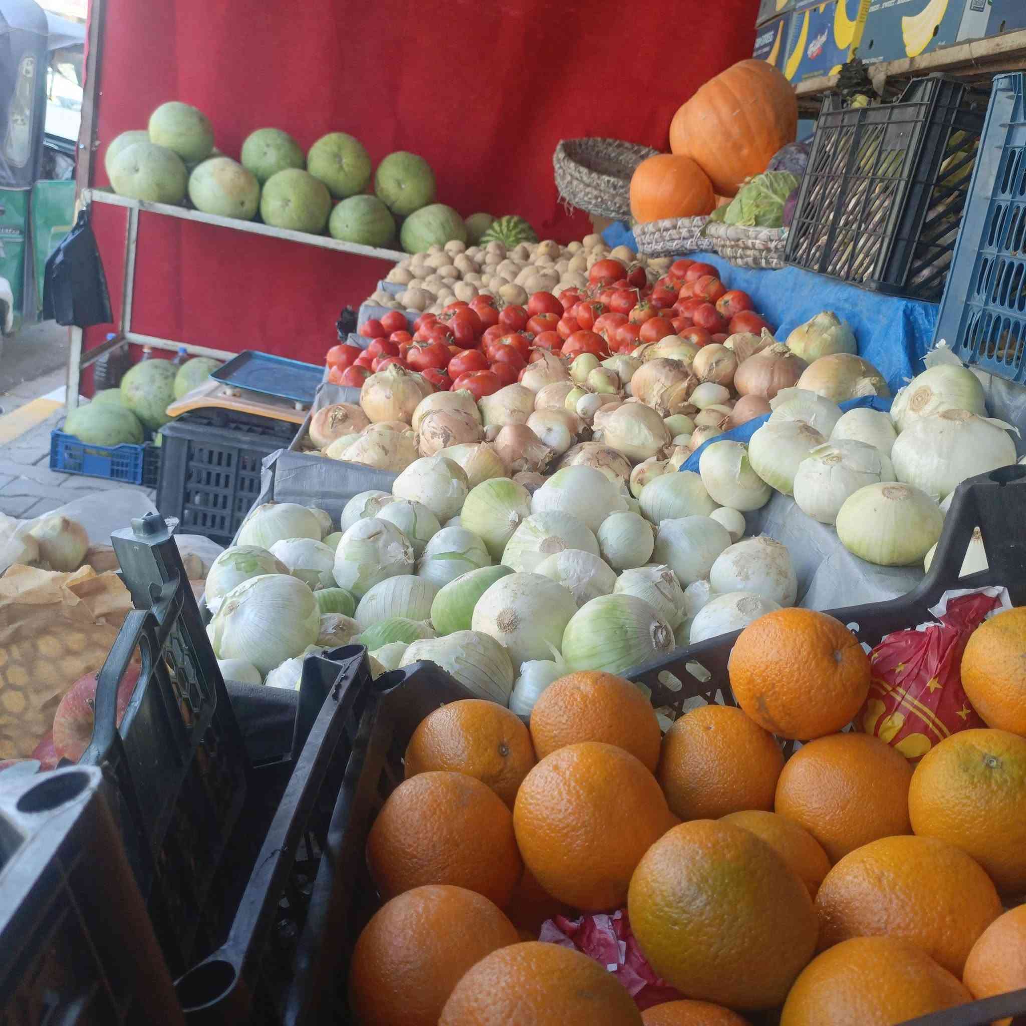 يا الله مسواك جديد
موز 1500
طماطه خشنه 500
طماطه ناعمه هيتاويه 750
بتيته 750
اسود 3 ب 2000
تفاح اسرائيلي درجه اولى 750
ليمون 2500
فلفل بارد 1000 دينار
فلفل حار دكمه 1500
 جوه الجبل قرب صيدليه الرواد 
توصيل داخل هيت  ***********
