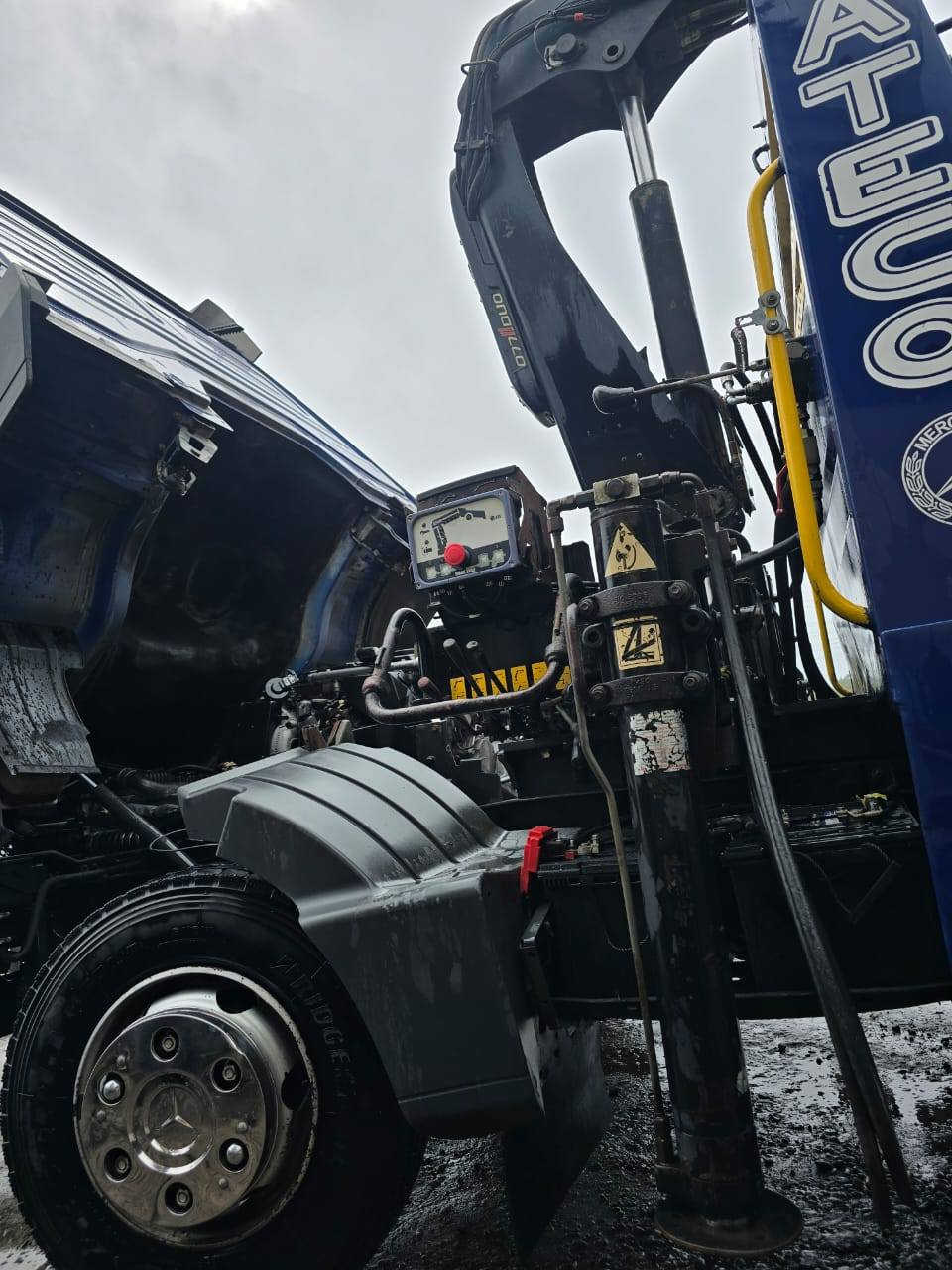 للبيع  كرين  اتيكو***********/818 ))سطحه 2015اوتماتيك كفاله عامه جديده كلش مامتعوبه كرين ٣سلايت  فول موصفات رقم /سليمانيه بسمي شخصيآ
