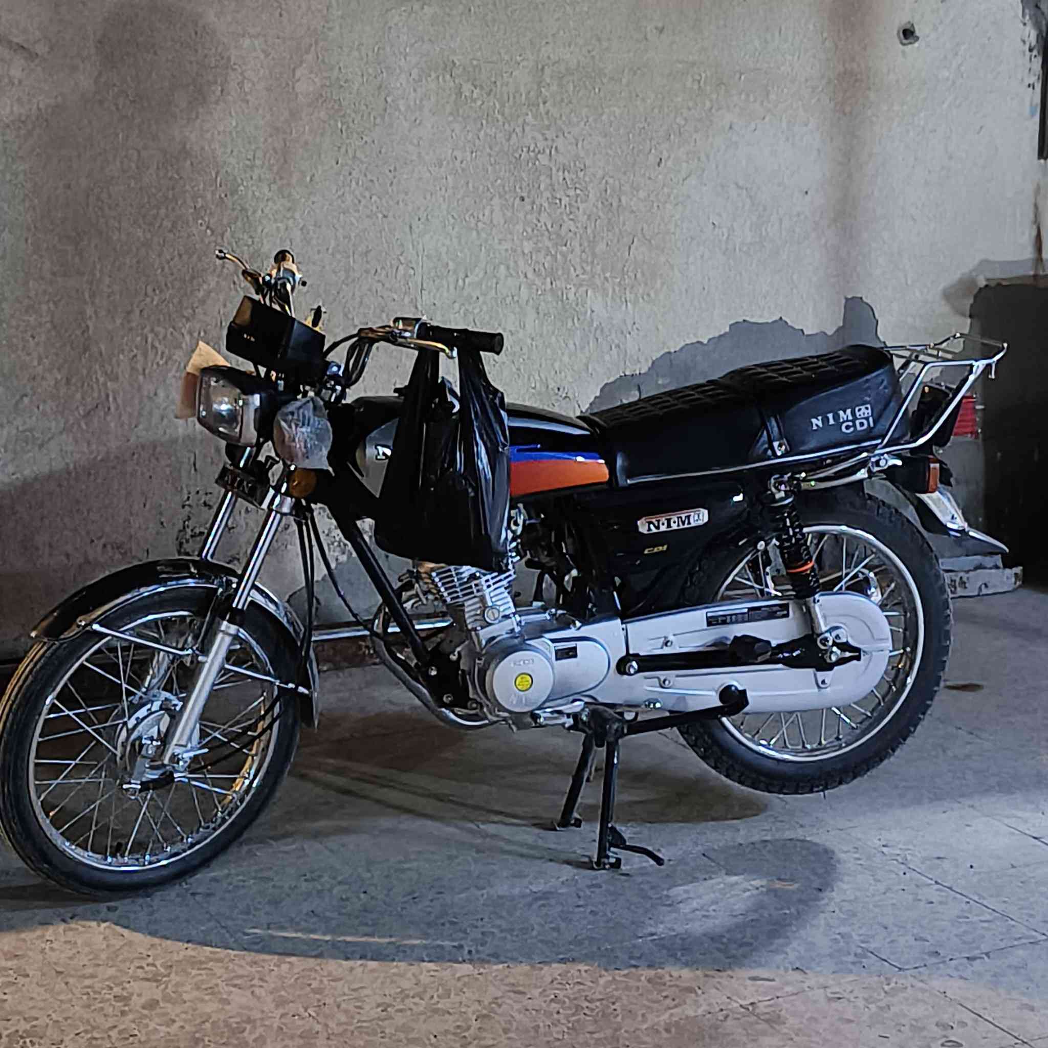 سلام عليكم دراجة امتياز اوراق سكنر 6 اوراق دراجه معدل يخبل شرط ثاني يعبر 60 صوت ناعم ثاني تبديلة دهن ***********
