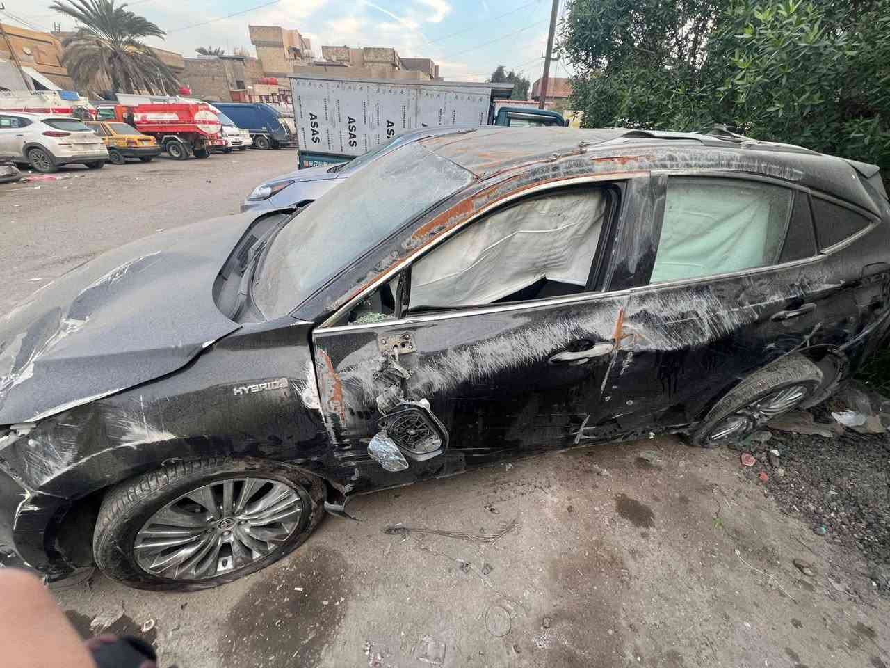 السلام عليكم سيارة كورلا تيوتة ڤينزا هايبرد موديل 2021
بغداد ***********
