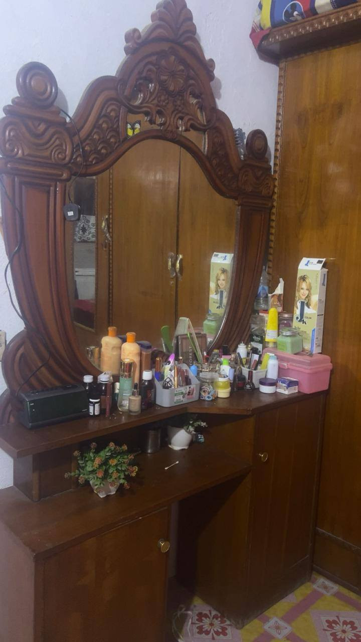 السلام عليمك غرفة خشاب البيع مستعمله قليل السعر 450 وبيها مجال قليل مكاني بغداد الكرغوليه قرب الجسر الجديد ***********
