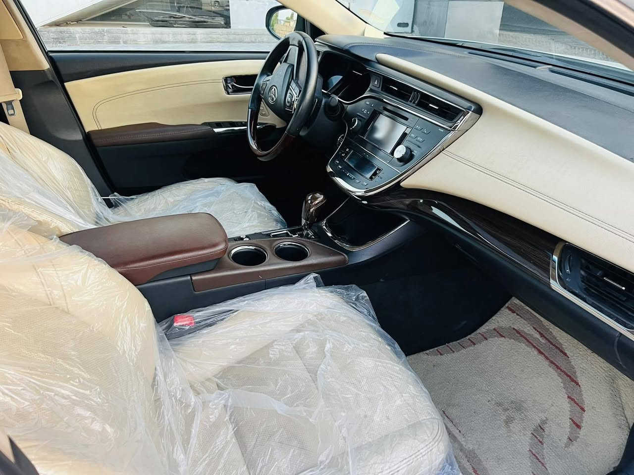 تۆیۆتا ئەڤەلۆن مۆدیل ٢٠١٣ خەلیجی
بی بۆیاخ 
فول مواسە فات 
سەیاره کە تە نها ٩٧هە زار ڕۆیشتوە 
ڕە قە مو سە نە ویی نوییە بە ناوی خۆمە 
نمونە لە جوانی
سعری٢٢٠گەلایە
ژم ***********
ژم*********** السليمانية, العراق
