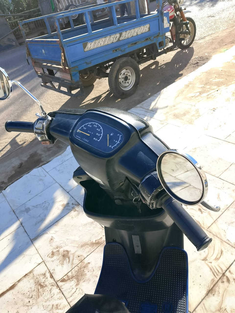 سلام عليكم دراجه بطه نضيفه بس مفتوحه مره وحده اتصال على هاذ رقم ***********
