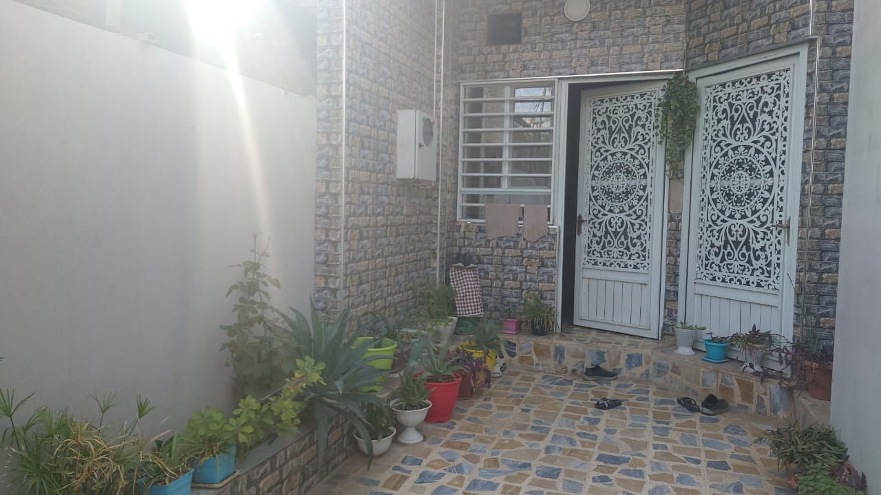 ⚜️عروض ( العصر الذهبي لتجارة العقارات والمقاولات )⚜️

دار للبيع في حي الزهراء على الشارع الرئيسي للسوق مع محل المساحة 150م واجهه 6م بناء 2020 طابقين الطابق الأول 2غرفة نوم وهول واستقبال ومطبخ وصحيات الطابق الثاني 2غرفة نوم وهول وصحيات يصلح مجمع  طبي أو سنتر ملابس أو ماركت أو معمل خياطة

للاستفسار / مراجعة مكتب العصر الذهبي لتجارة العقارات والمقاولات أو ⬇️
 الاتصال على الأرقام التالية ⬇️

📱***********
📱***********

🛑علما أن مكتبنا يحتوي على (👷مهندس استشاري للبناء والمقاولات/⚖️محامي مختص في ترويج وتعقيب المعاملات) لاتمام اعمالكم علي يد المختصين بها . 

⚜️موقع المكتب حي النور يم اسواق عبد الحكيم
