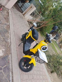 دراجه r9 proللبيع كارت بصمه وسويج بطاريات ٣٢امبير شرط الفحص دراجه بعده...