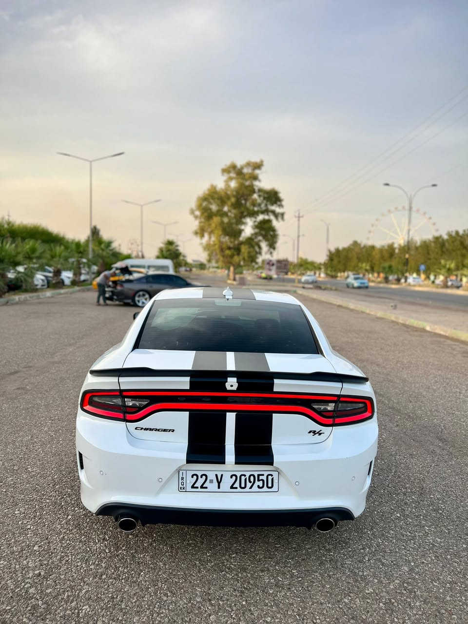 جارجر ارتي Rt سوبر تراك باك
موديل 2022
Rt V8 5.7 L 🚀 super trak pak
نص جاملع خلفي صبغ فقط 
(سيارة جديدة بمعنى الكلمة تسجيل اول مرة)
ماشية قليل ٥٥
بيها صوت خرافي
مواصفات :
حساسات خلفية
شفتات استرين
كشنات حضن + كهربائي
كشنات تدفئه 
شاشة جبيرة كار بلي
مراية رادار + حساس + هيتر 
نظام صوت Alpine
مود سوبر تراك باك
نظام sport
ليد امامي اصفر بلادي
ويل نجمة حجم 
اربع تايرات جديد
رقم جديد الماني هزه سنويه جديدة
كير محرك بشرط
مكانه كركوك
سعر ٢٤٧  بيها مجال 

***********

