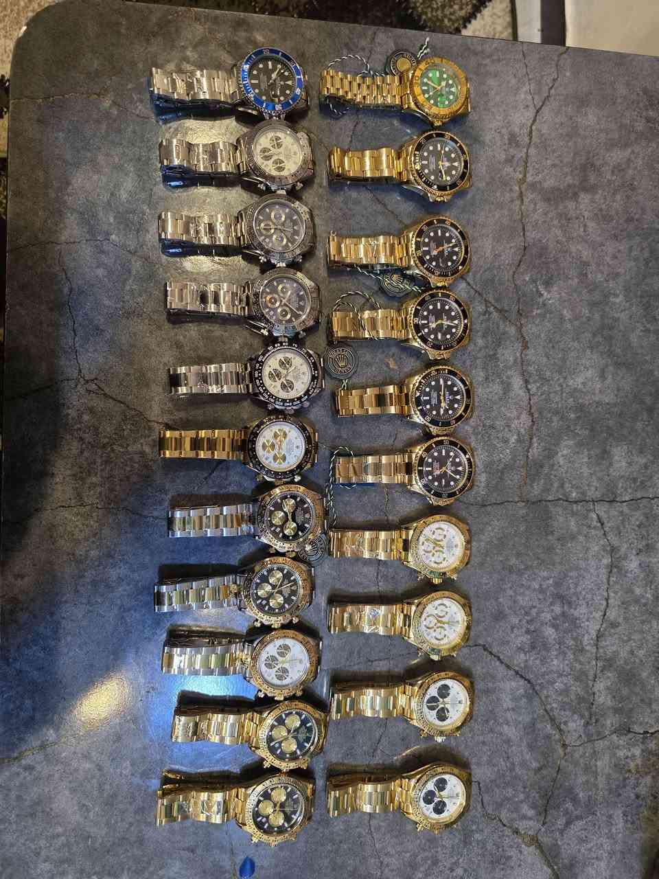 ساعات رولكس عدد 21 قطعه وزن ثقيل مختومات طلاء ذهب عيار 18 كلهن شغالات وضد الماء وجديدات بستيكراتهن للبيع كلهن شلع بيهن سبمرينر ودايتونا ويخت ماستر ورنك دوار السعر وصور اكثر خاص فقط
متوفر توصيل لجميع محافظات العراق 5 الاف


**إذا كنت صاحب هذا الإعلان وتريد حذفه لأي سبب، رجاءا أرسل رسالة إلى الدعم الفني**