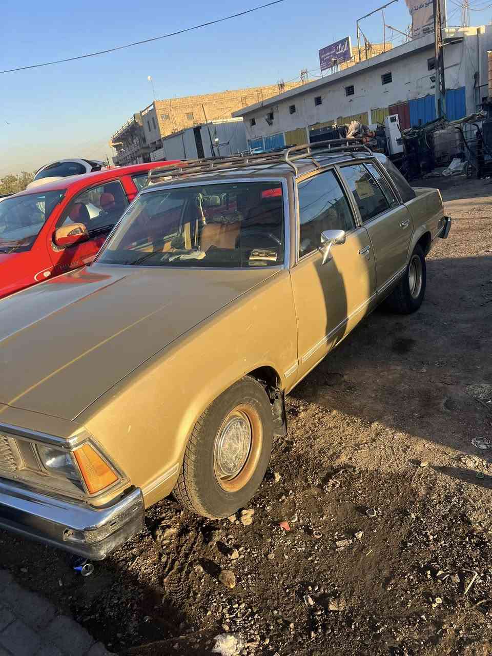 ‏ما ومئتين 81 سيارة كاملة مقفولة للبيع ال
سياره ماليبو موديل 81  كامله محرك وكهربائيات رقم سياره بغداد سنويه جديده 2025 وهزه 2025 
سعر السياره 44. وبيها مجال 
رقم تلفون ***********
