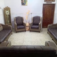 تخم تكمه نظيف جدا 10مقاعد ب290الف وبي مجال المكان الوشاش 07738414990 ي...
