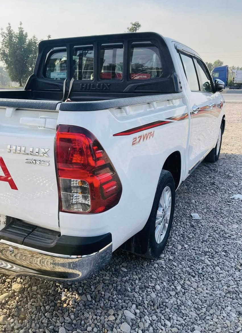 للبيع : تويوتا هايلوكس ⁦2025⁩ ساز  SR5 

فول مواصفات

الفئة : SR5  اوتوماتيك بانزين 

ضمان شركة ساز SAS 

فول بصمة كشنات تبريد مري كهربائي كاميرا خلفية

ماشية 30 الف حقيقي

السيارة جديدة بمعنى الكلمة 
كفالة عامة من كلشي شرط الفحص

رقم بغداد شرط التحويل المباشر 

مكان السيارة | ديالى 

السعر 3 شدات بي مجال بسيط حق الجية 

الشراي يتصل هذا رقمي 

***********
