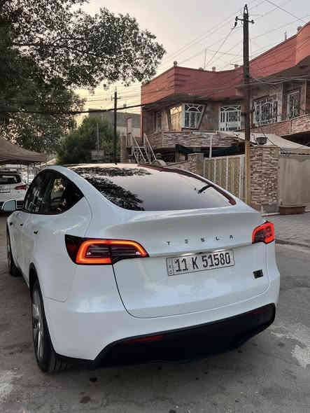 سلام عليكم تسلا Yلونك رينج موديل 2023 كامله بدون نقص 
• سقف بانوراما ( كامل على طول السيارة )
• شاشة كبيرة حجم 15 بوصة
• كاميرا خلفية
• حساسات خلفية
• كاميرا امامية
• حساسات اماميه
• كاميرا جانبيه 
• كراسي كهرباء جلد
• كراسي كهرباء
• كراسي مدفية
• رادار امامي
• رادار خلفي
• رادار جانبي
• مانع تصادم
• محدد مسرب
• كاميرات عدد 8 
• حساسات جانبيه
• مثبت سرعة
• كاميرات محيطيه 360° 
• تحكم بالسياره عن طريق الشاشة
• نظام قيادة آلية Auto Pilot
• تشغيل تلقائي
• نظام قيادة ذاتية Full Self drive
السعر 225$ وبيه مجال بسيط مكان السياره المنصور 
***********
