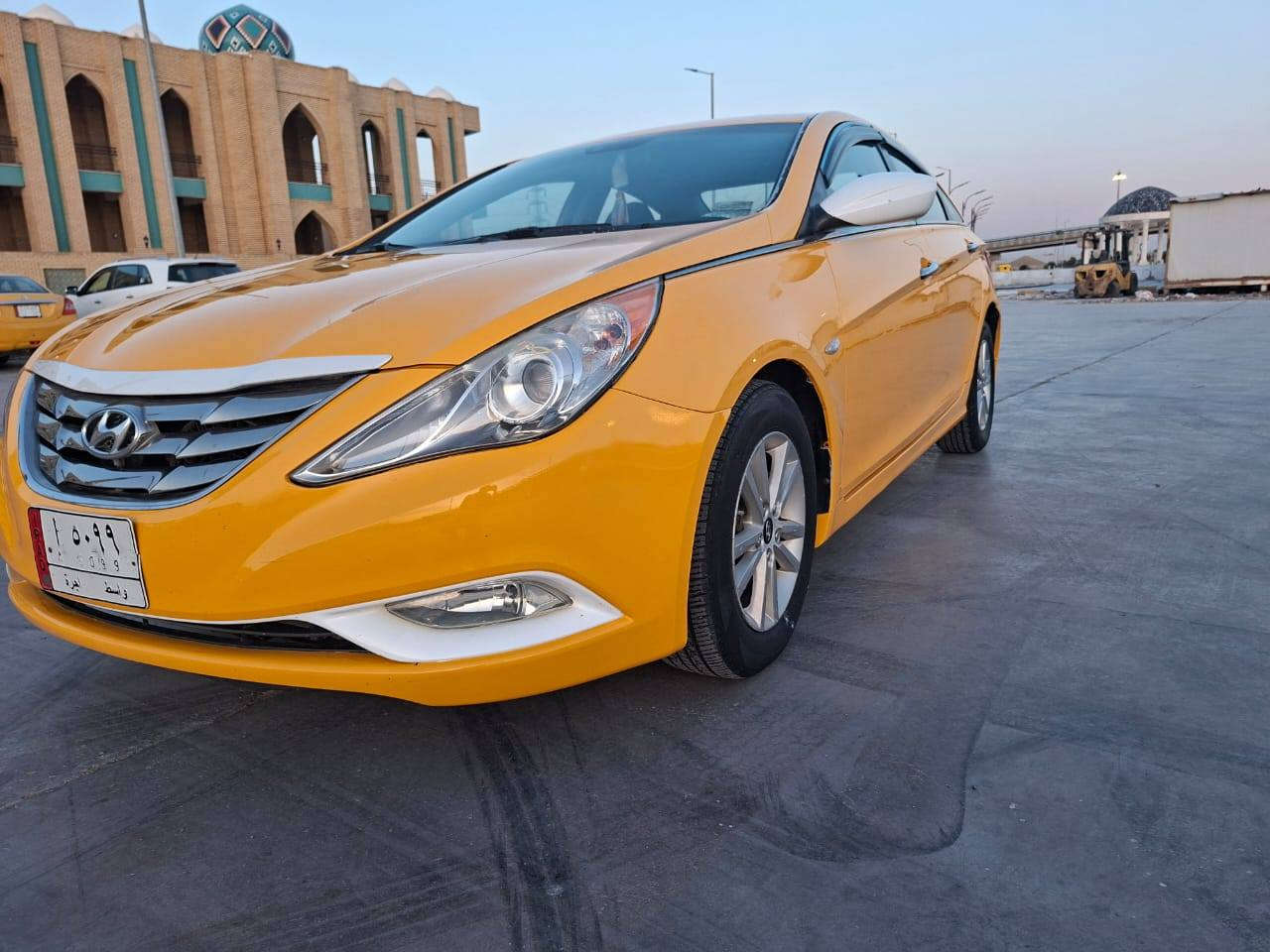 سلام عليكم للبيع سوناته 2011 وارد كوري مكفوله منضومه غاز تخم تاير ويل كب جاهزه للخير مال جناي رقم واسط مكينه2000 دوش مكان سياره واسط سعر ٩٥     ***********
