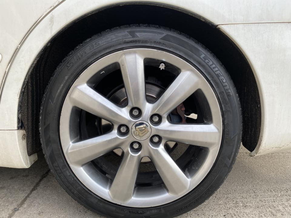 ئەم تایە و  ویلە دینگانە بە زەمانی هەموو شتێک لۆک لۆکە بۆ گۆڕینەوە بە تایە و ویلی رۆیاڵی خاوێن، ئەگەر باقیت نییە مەسج مەکە

***********- تیلیگرام-ڤایبەر-واتسەپ
