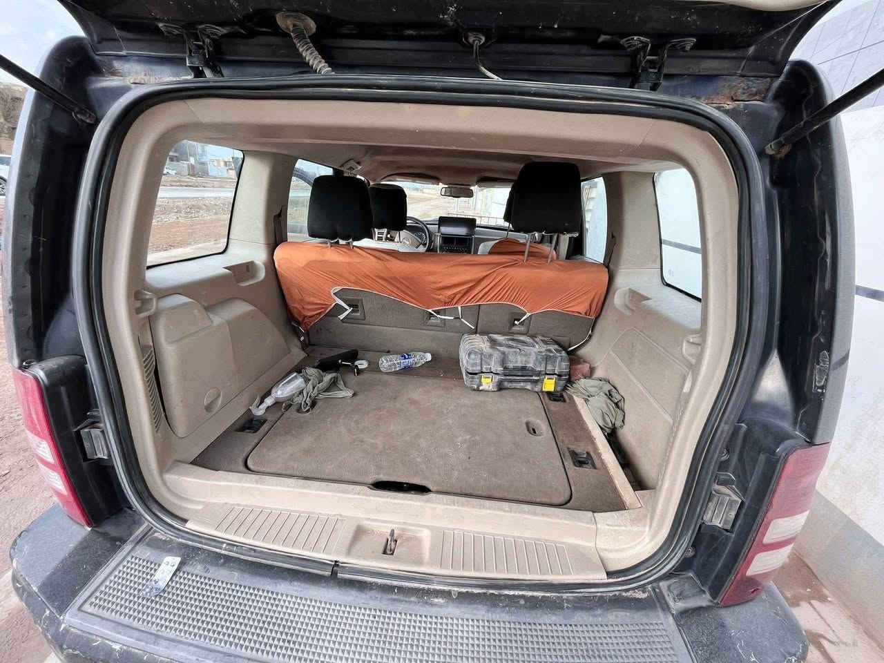 جيب لبرتي 2008
مكان السيارة ميسان
محرك كير كفالة 
سعرها 70 وبيها مجال

‭0770 675 3640‬
