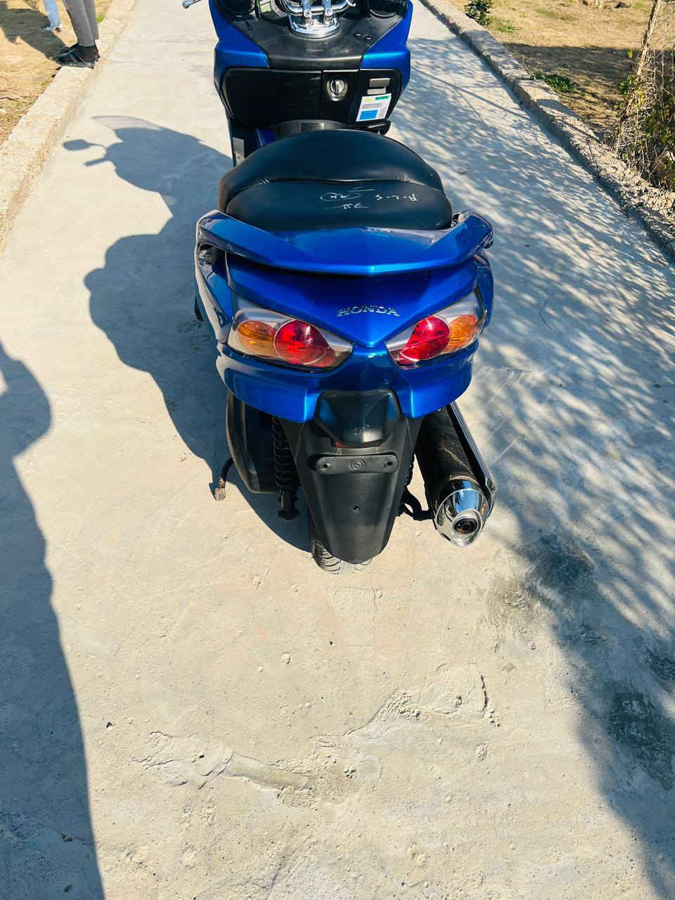 سلام عليكم فورزه صفر ١٠ دراجه فول مكفوله ضمان سنه ماشيه 48
بحاله الوكاله دراجه خير من الله مكاني بغداد الحسينيه الاستفار ***********
