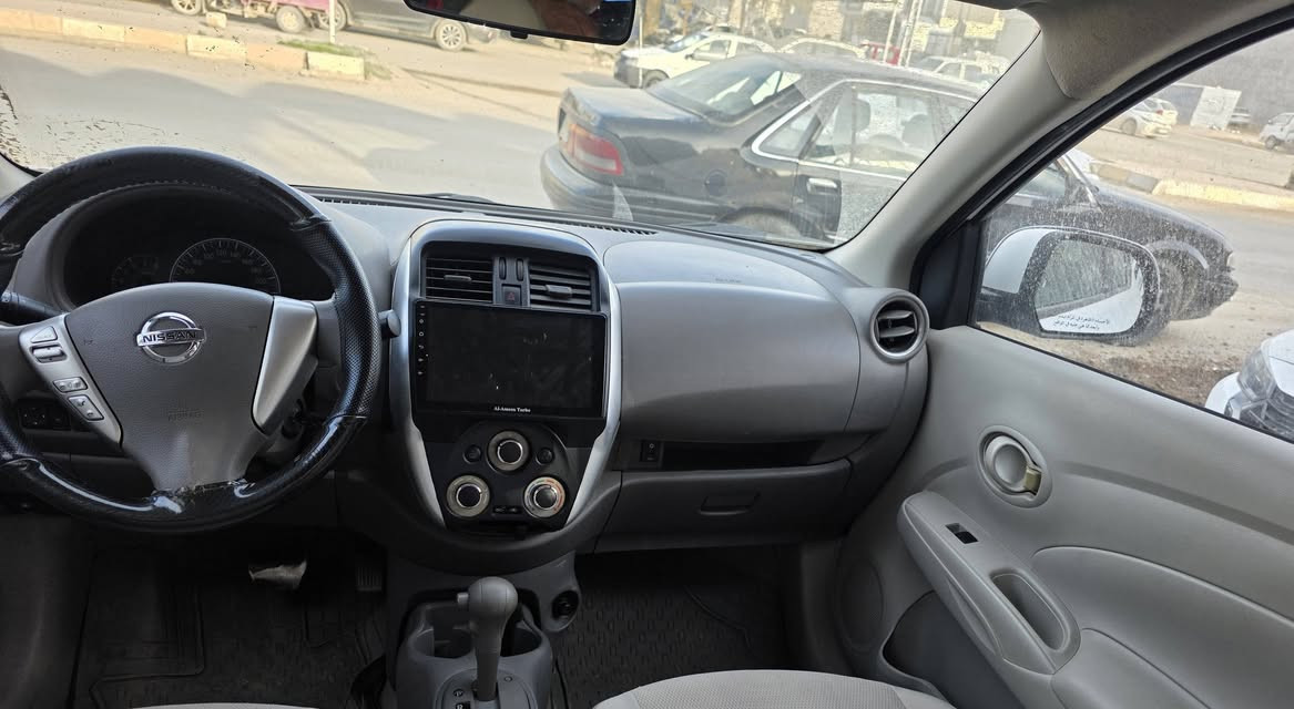 السلام عليكم 
نيسان سني هندي 2020 رقم اربيل صبغ قطعة والباقي مقفول مواصفات شاشة وكامره دواره حساس تحكمات 109$  مكان سامره
***********
