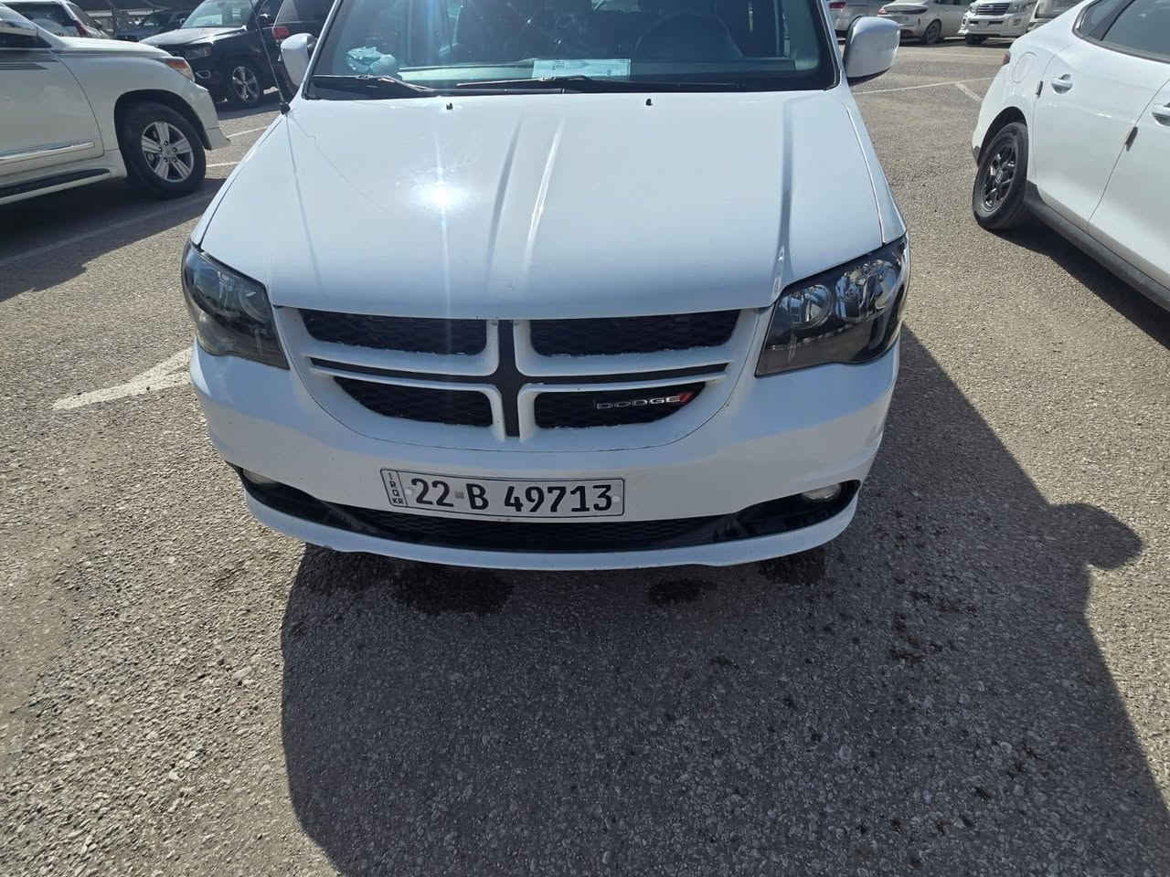 مكلف بنشر دوج كرفان فول مواصفات 2017 بيهه قطعتين بدون ظربه دواخل بدون ارباك ماشيه ١٧٥ رقم وسنويه جدد سياره جديده وجهاهزه كير محرك تبريد حداديه مابيهه نقص السعر 170 وبيهه مجال للاستفسار *********** مكاني النجف
